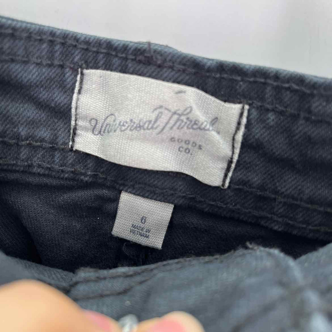 Size 6 UNIVERSAL THREAD Black Pants