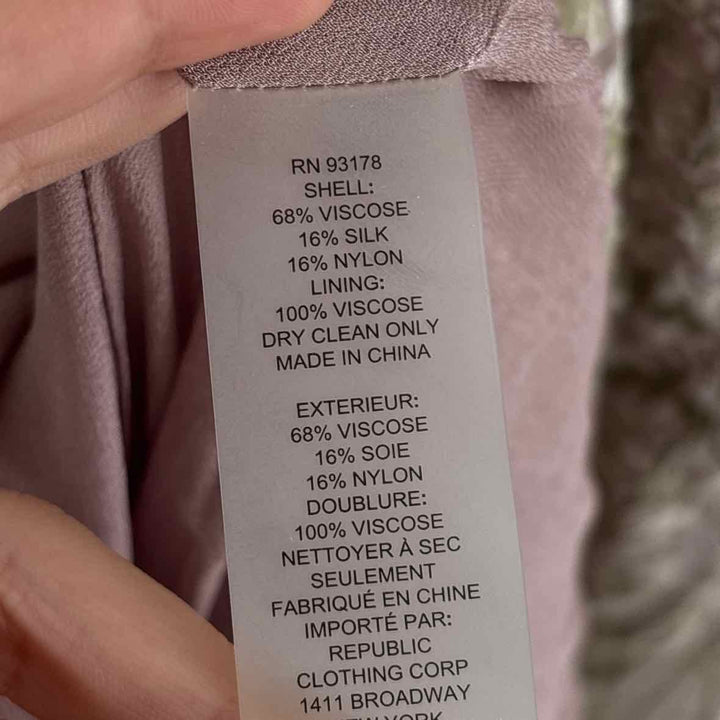 Size M TAHARI Multi-Color Dress