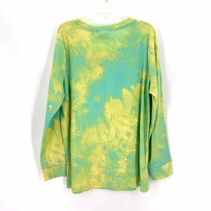 Size M Multi-Color Thermal Shirt