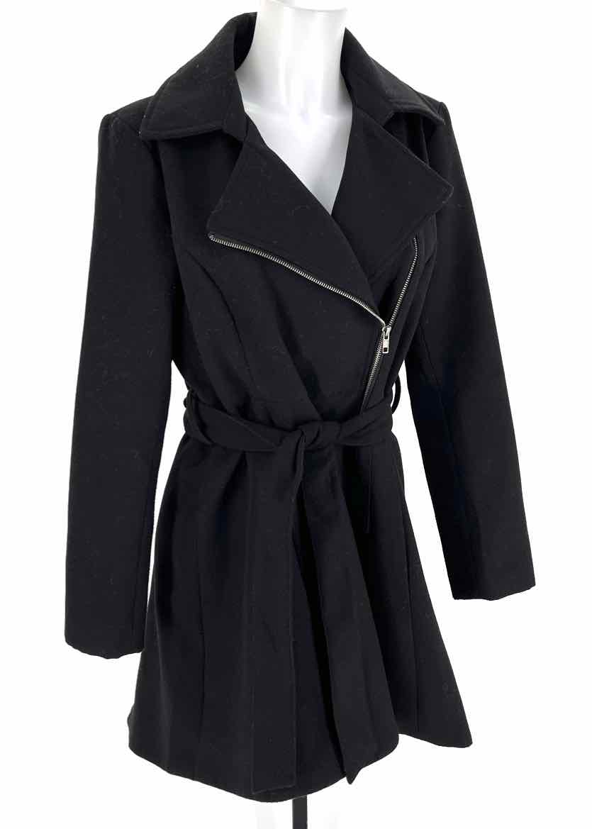 Size M BB Dakota Black Coat