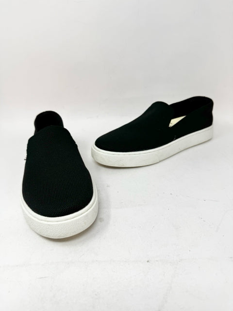 Shoe Size 8 Black Flats