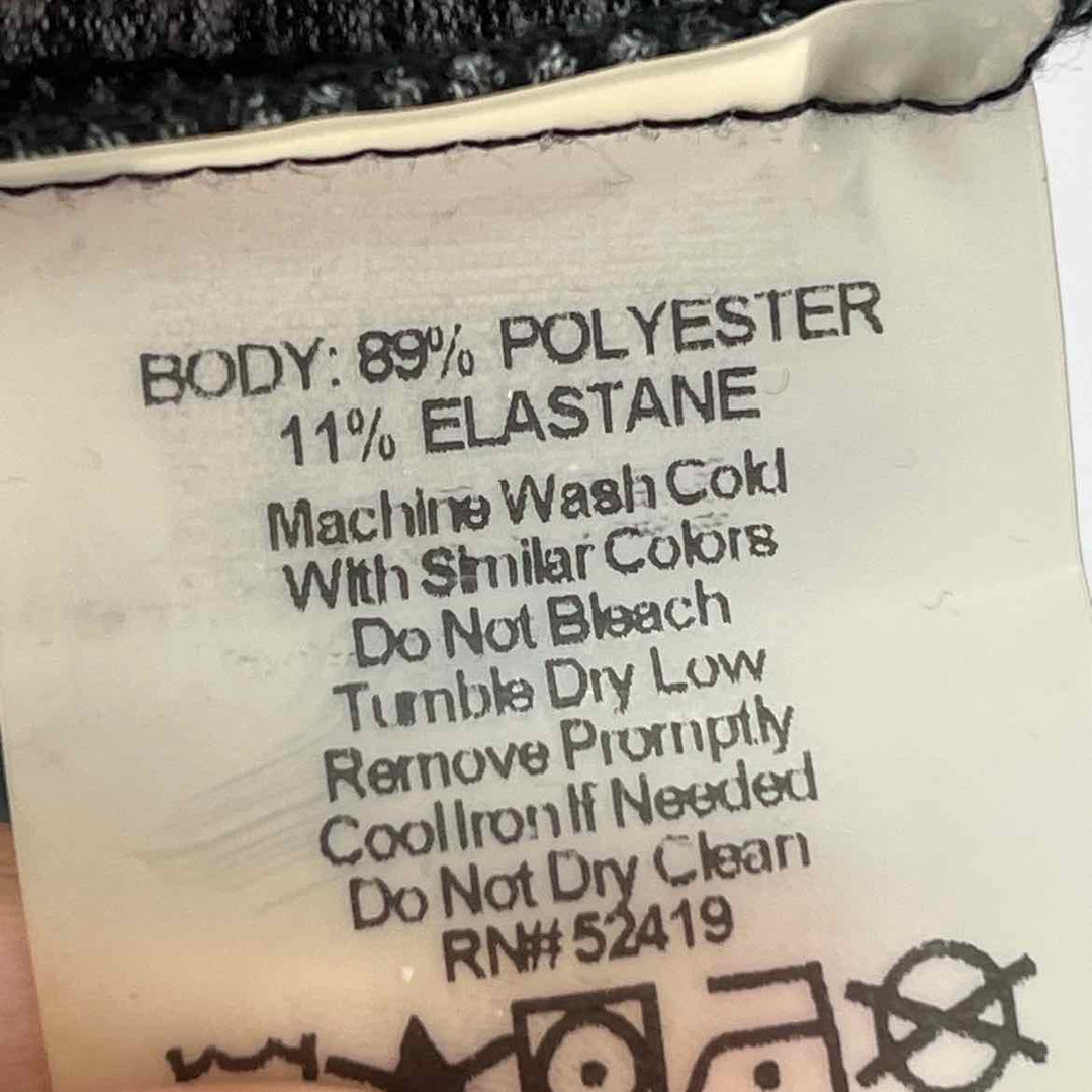 Size M Black/White Shirt
