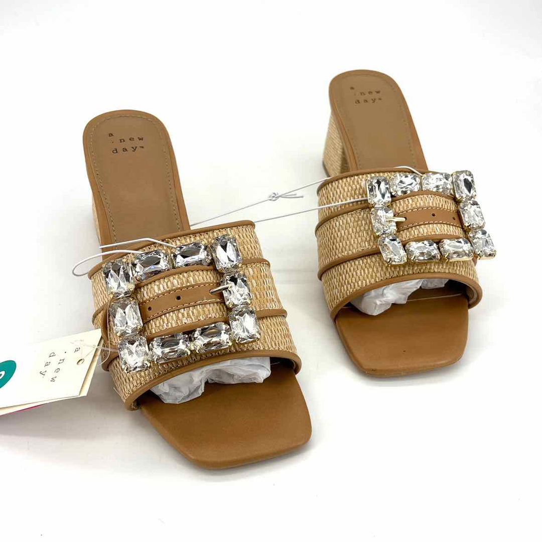 Shoe Size 8 A NEW DAY Tan Straw Sandals