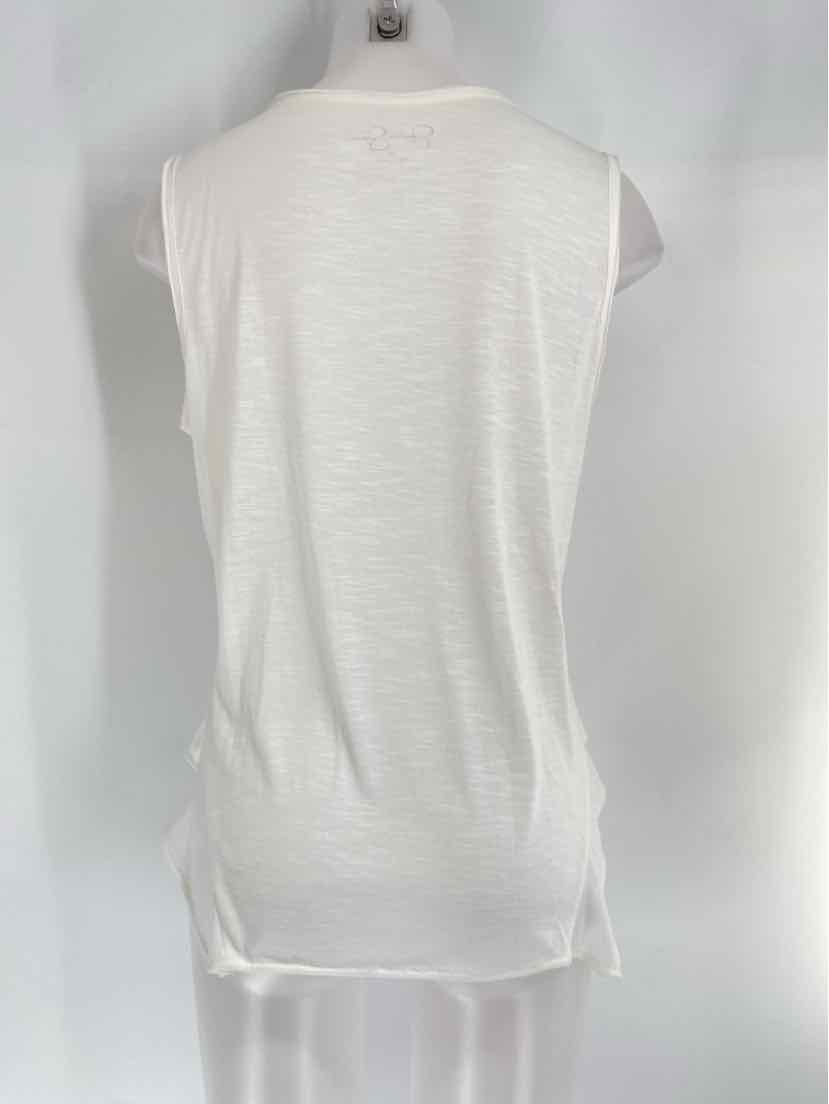 Size M Jessica Simpson White Shirt