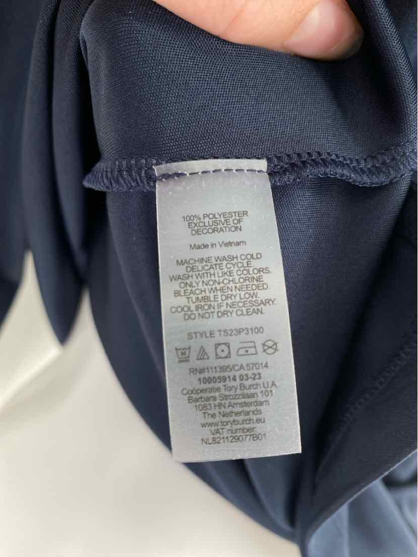 Size M MASTERS Navy Shirt