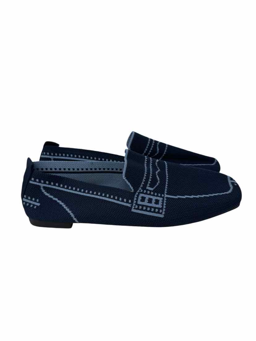 Shoe Size 38 Blue Knit Flats