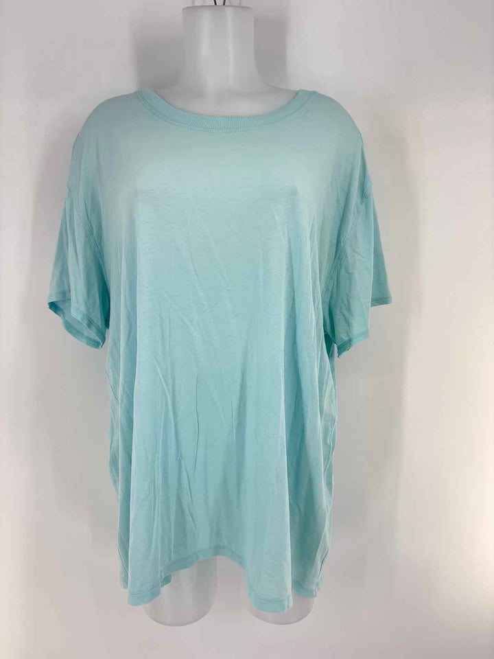Size 1X Lululemon Blue Shirt