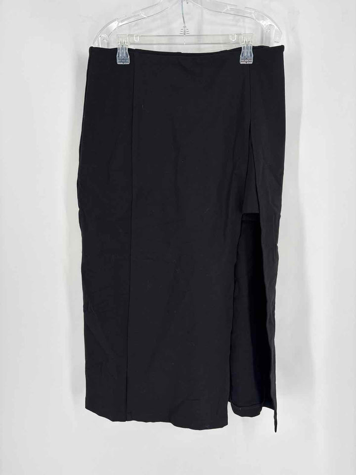 Size 16 Anthropologie Black Capri