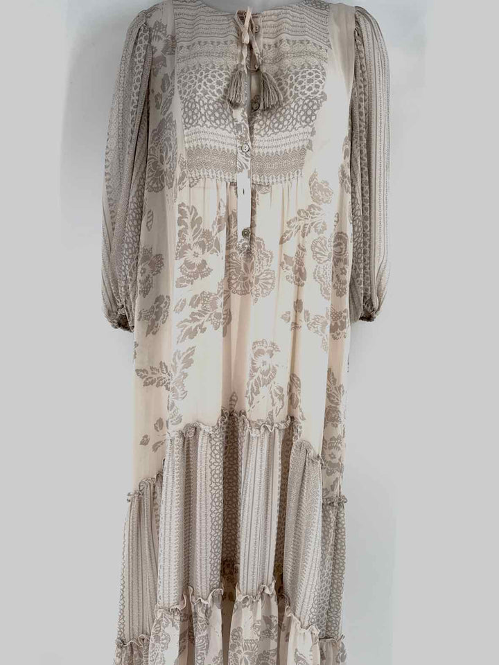 Size L Cream Dress