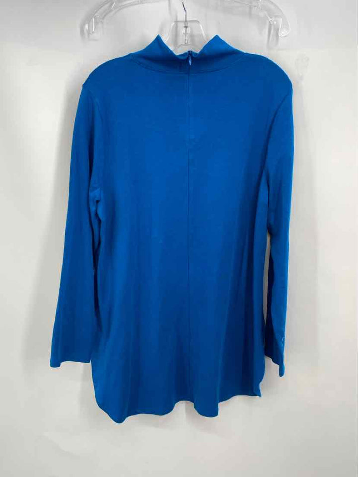 Size L Chico's Blue Shirt