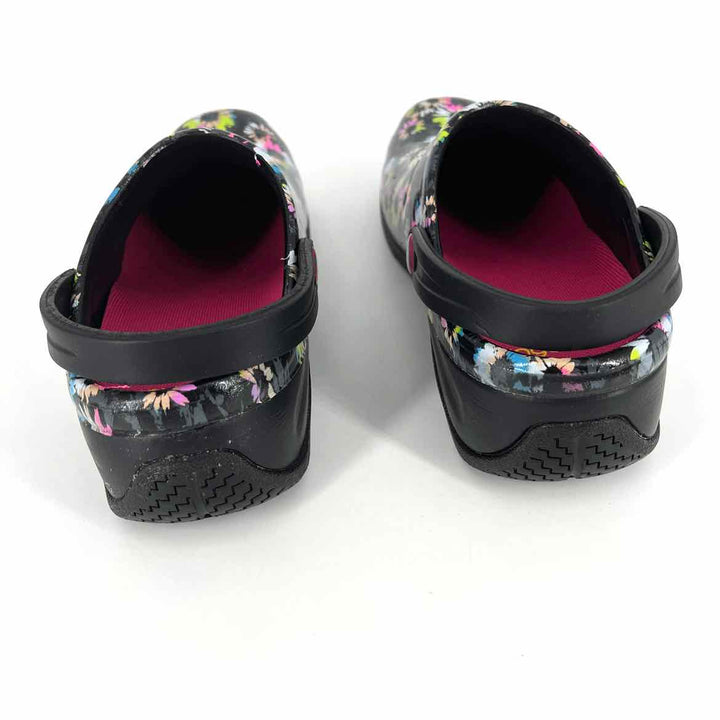 Shoe Size 5 Black Clogs