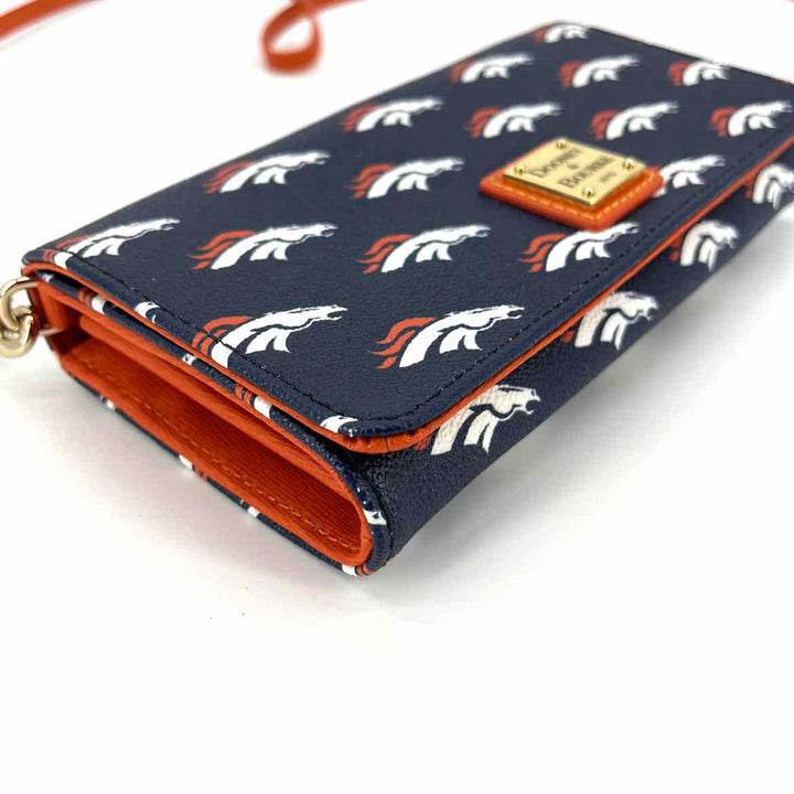 Dooney & Bourke Purse