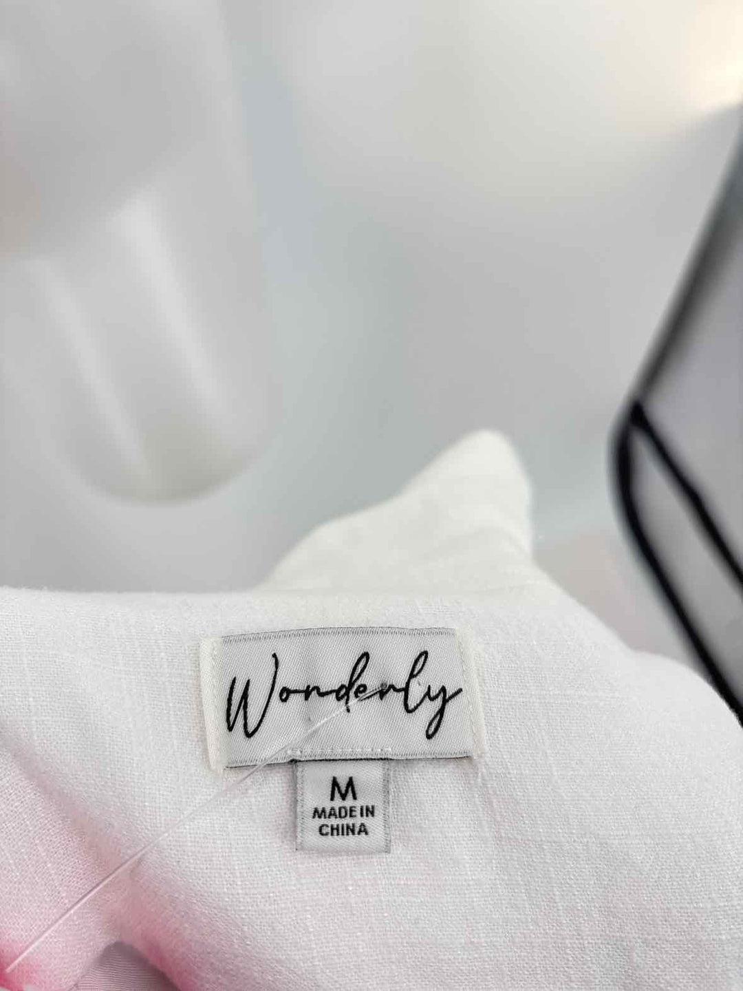 Size M WONDERLY White Blazer