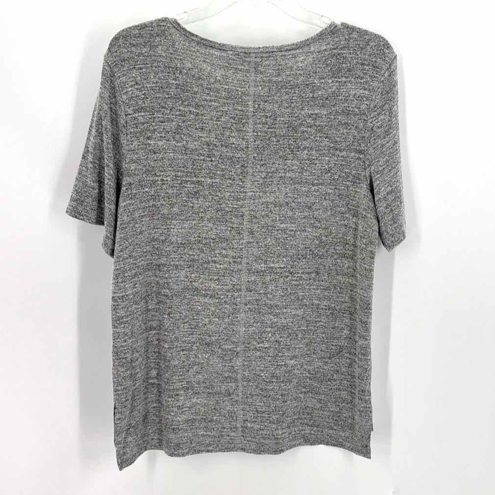 Size M Banana Republic Gray Knit Shirt