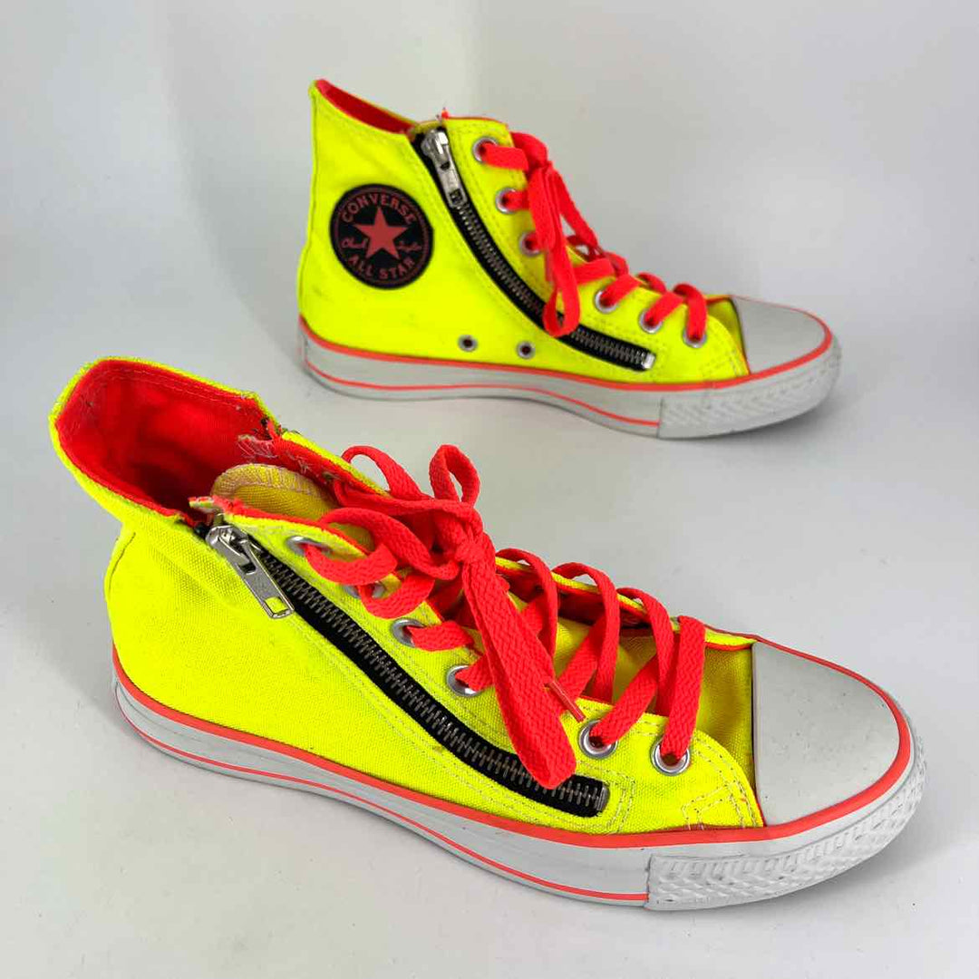 Shoe Size 7 Converse Multi-Color Canvas Sneakers