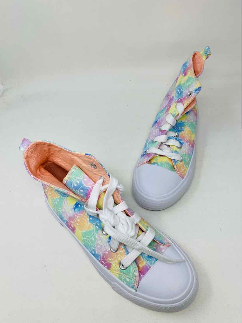 Shoe Size 6 Multi-Color Sneakers