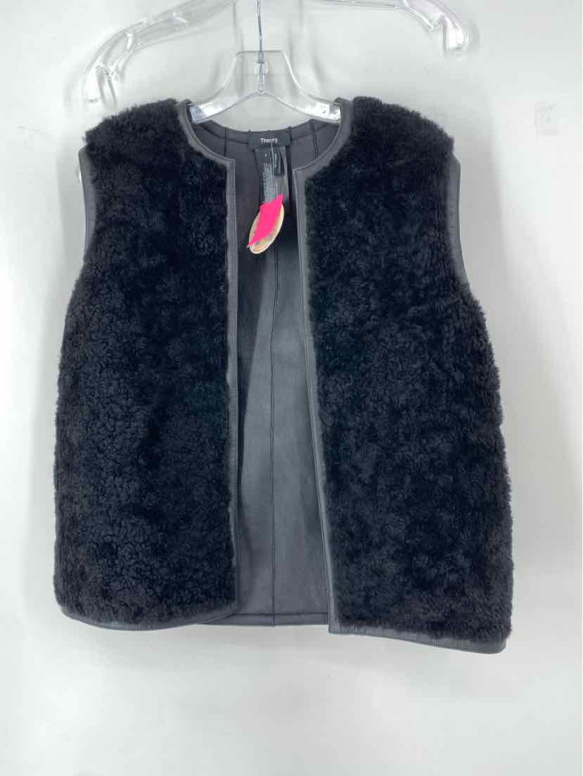 Size S THEORY Black Vest