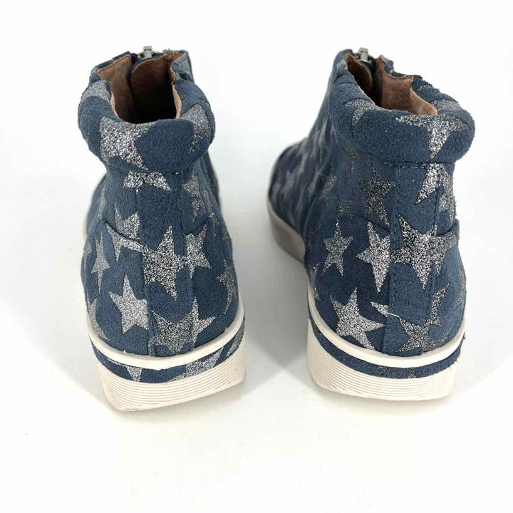 Shoe Size 8 GENTLE SOULS Blue Suede Sneakers