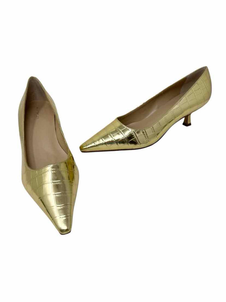 Shoe Size 9 Ann Taylor Gold Leather Pumps