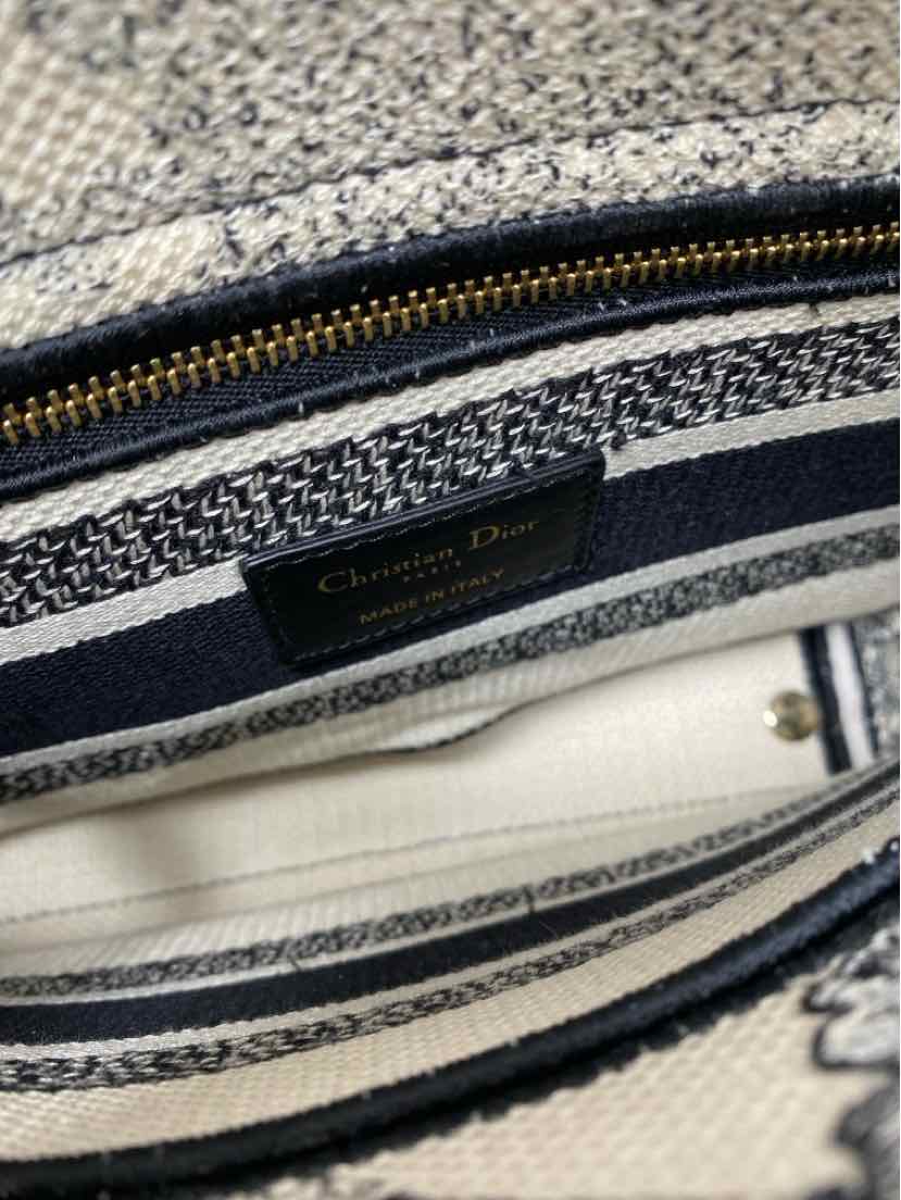 DIOR Luxury - Purse