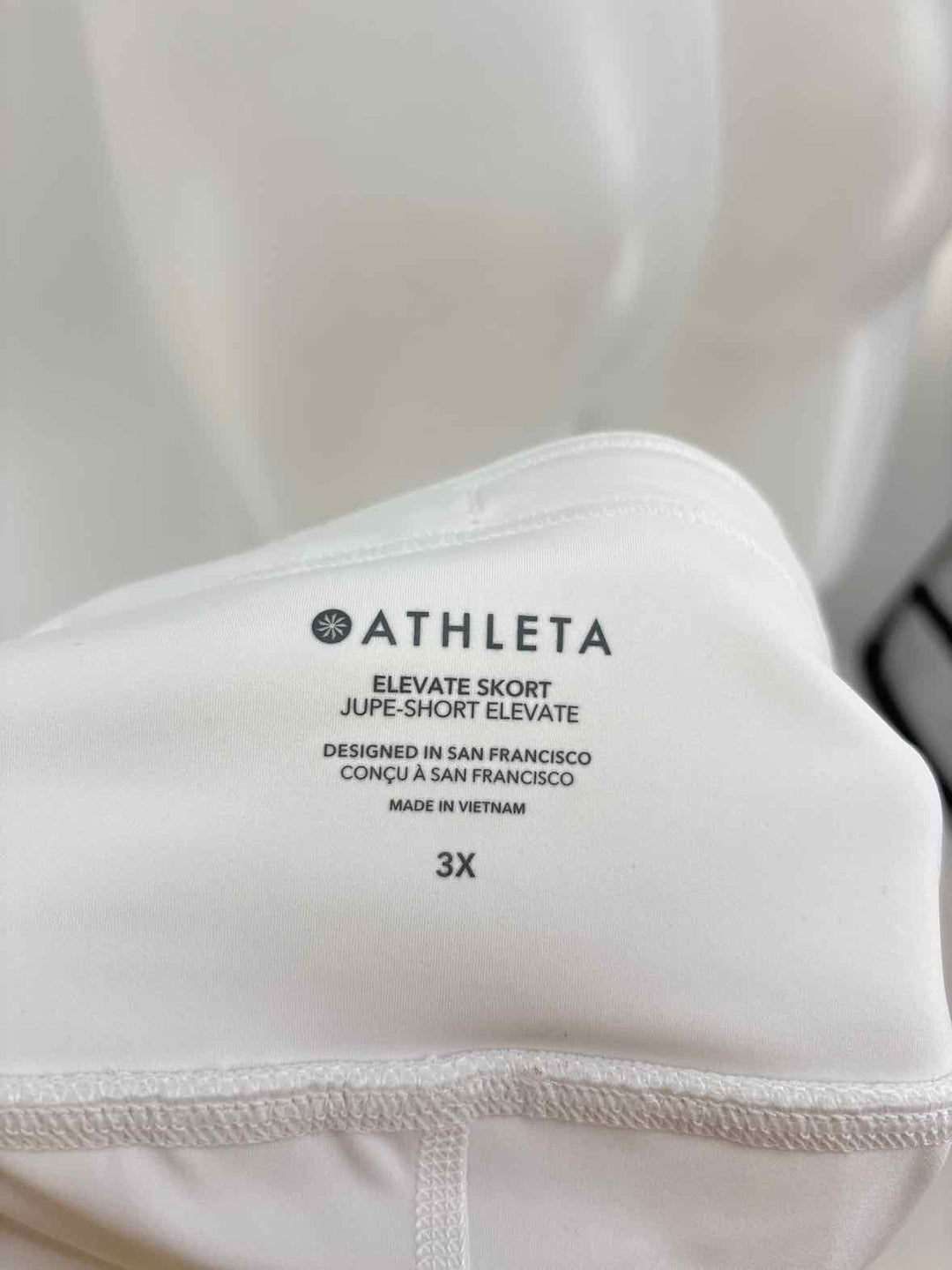 Size 3X Athleta White Skirt