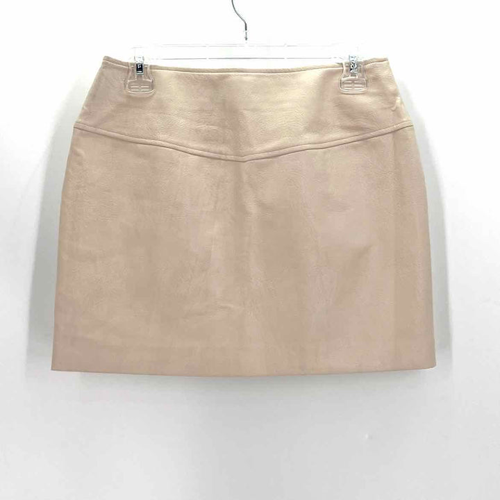 Size M ASTR Ivory Skirt