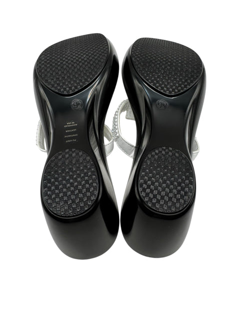 Shoe Size 9.5 White Sandals