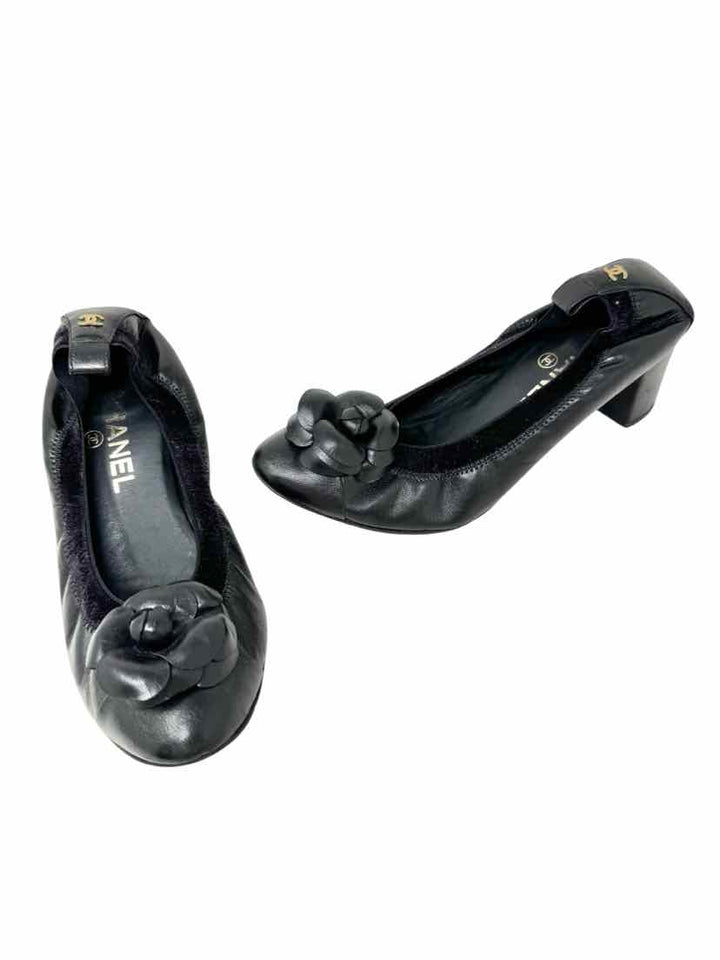 Shoe Size 38.5 Chanel Black Leather Luxury - Pumps