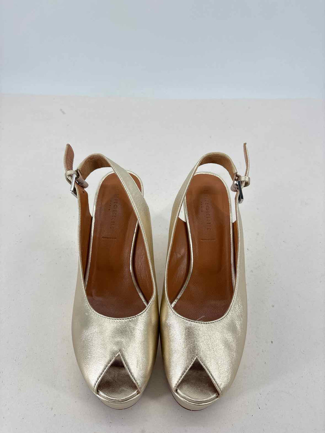 Shoe Size 38.5 Gold Sandals