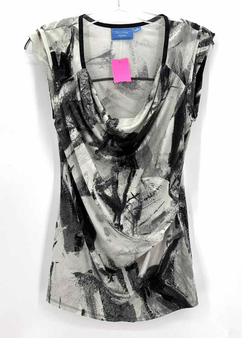 Size M VERA WANG Gray Shirt