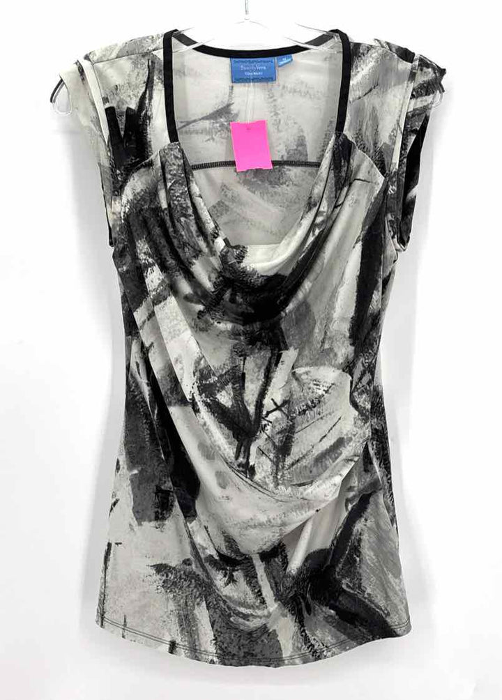 Size M VERA WANG Gray Shirt