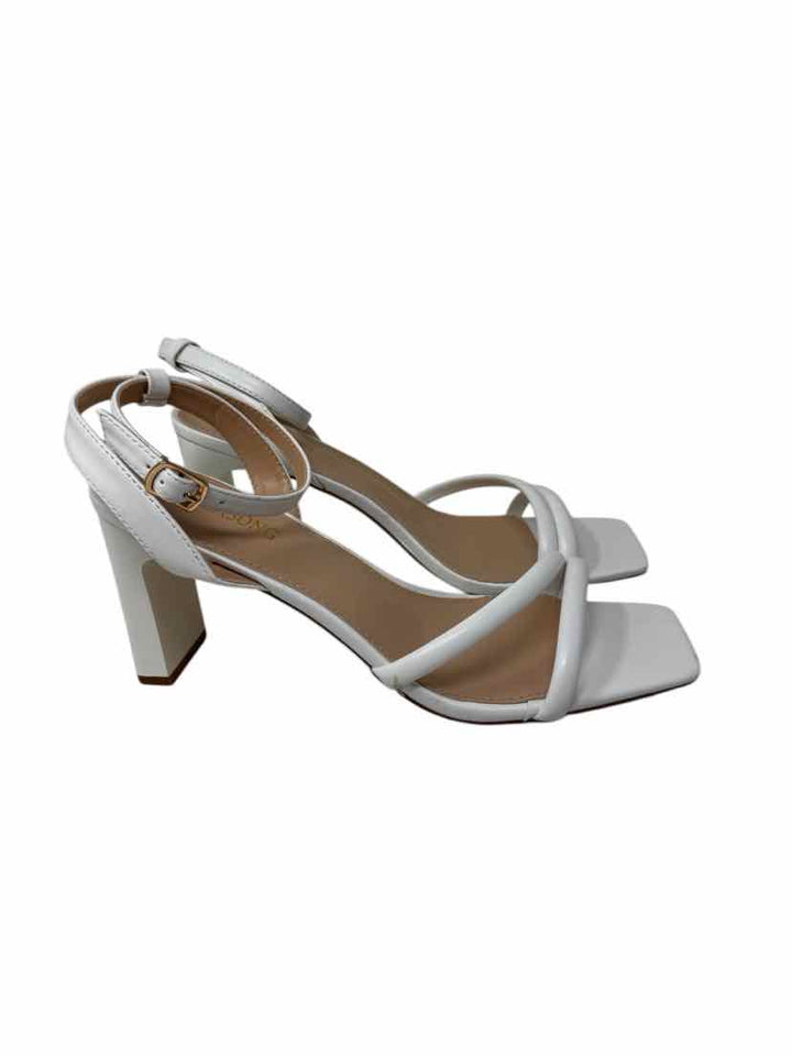 Shoe Size 9.5 White Sandals
