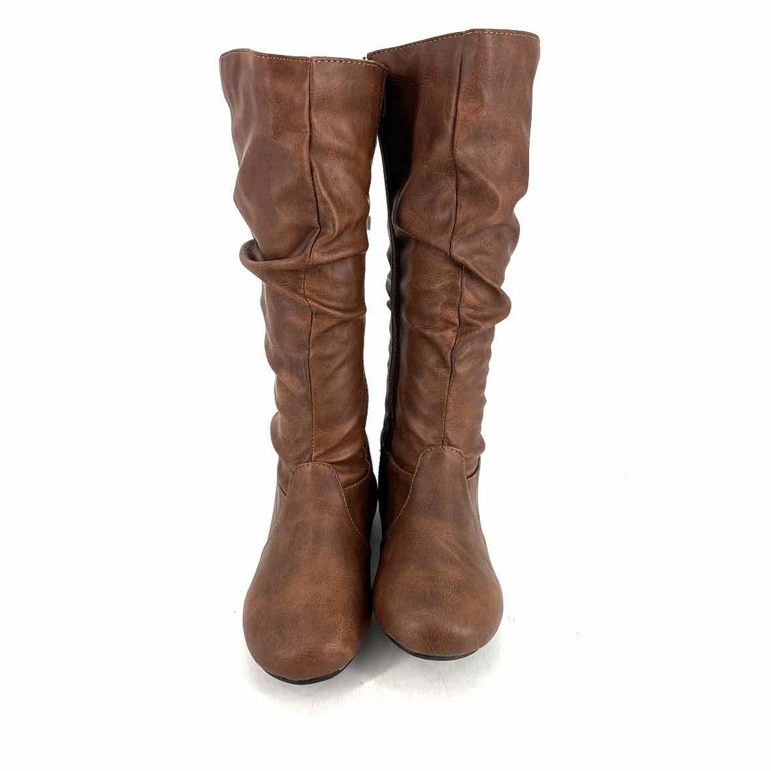 Shoe Size 6 Camel Faux Leather Boots