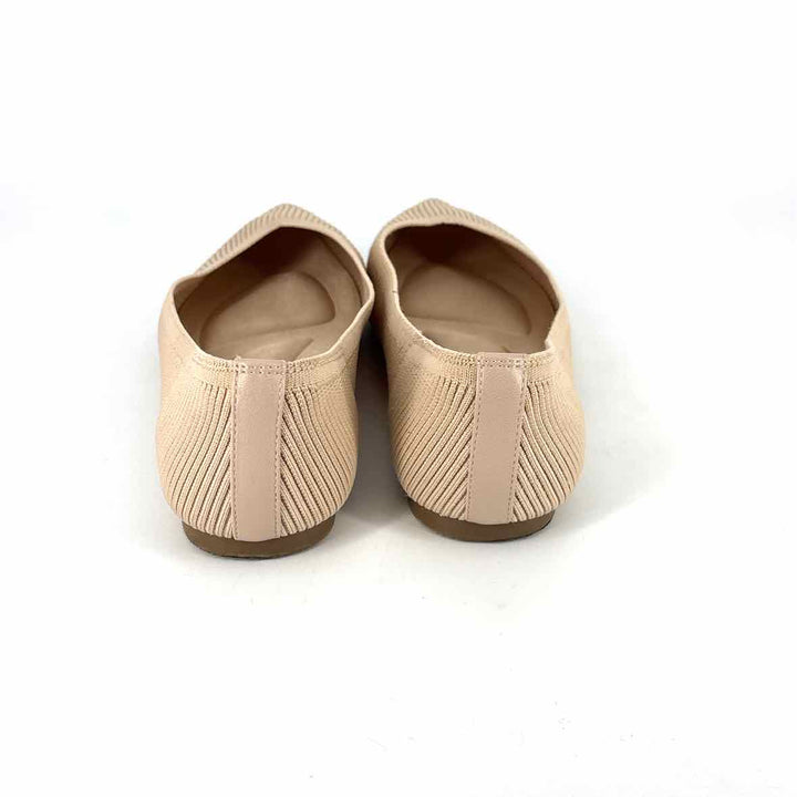 Shoe Size 9 Blush Knit Flats