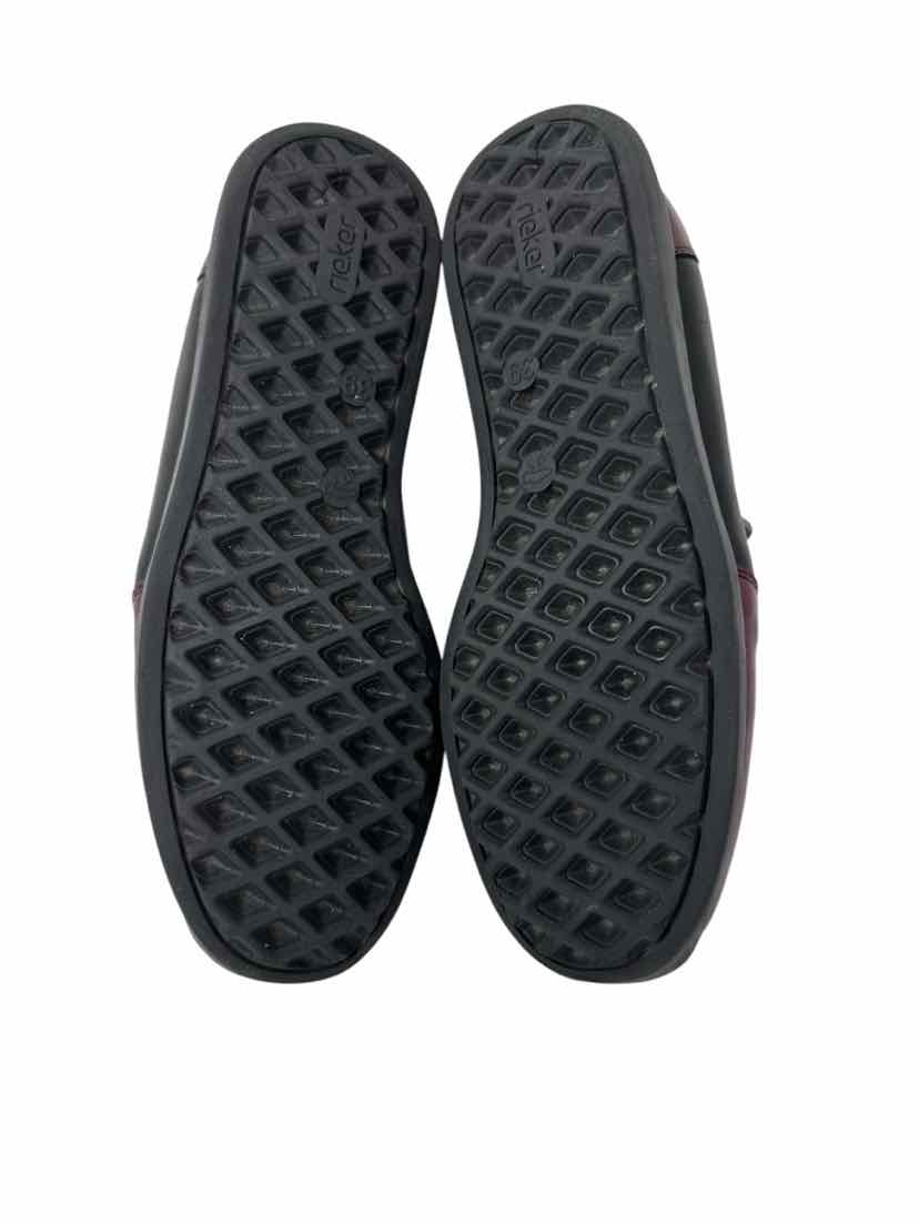 Shoe Size 39 Black Loafers