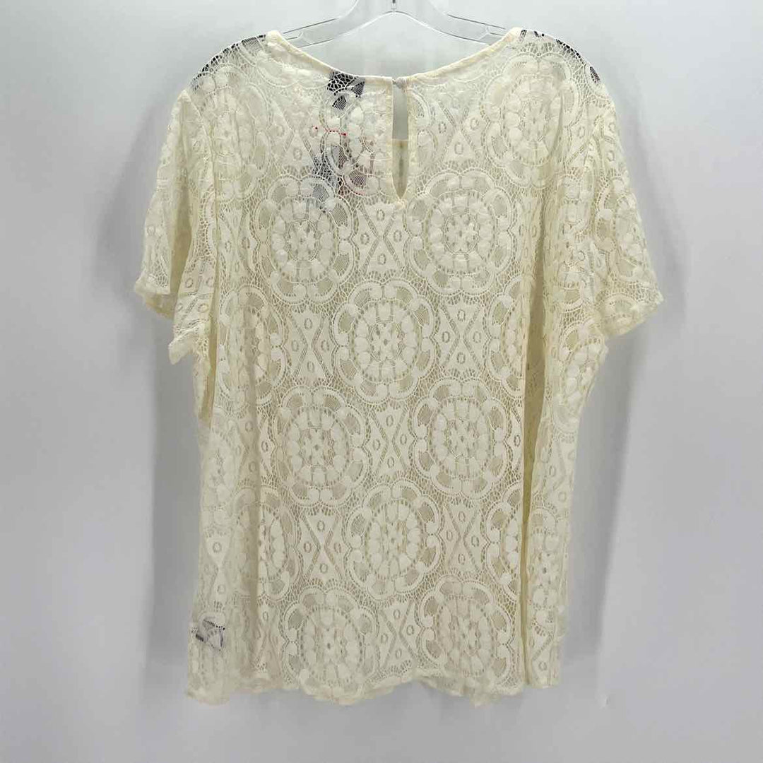 Size 2X Torrid Cream Lace Shirt
