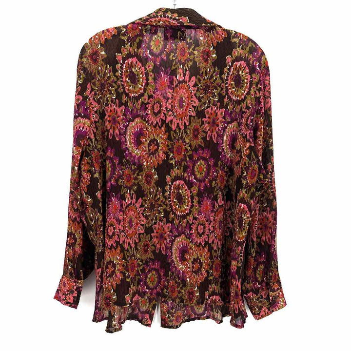 Size 18/20 AVENUE Multi-Color Shirt