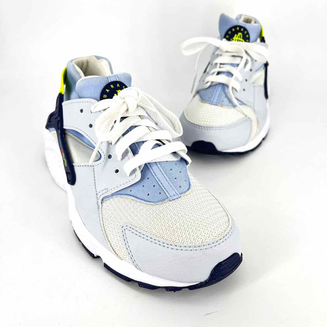 Shoe Size 7 Nike Multi-Color Faux Leather Mesh Sneakers