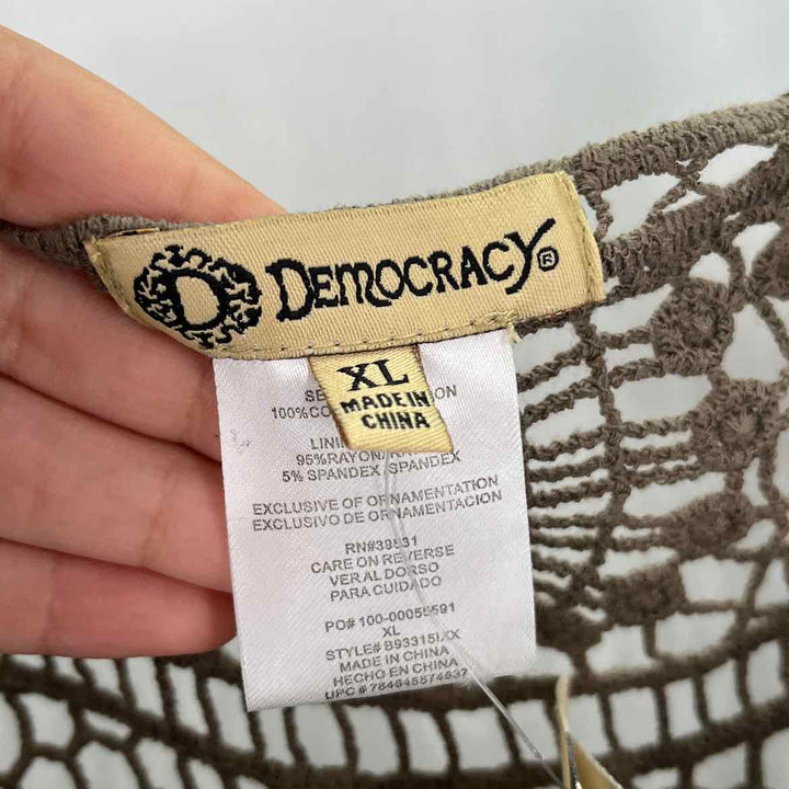 Size XL DEMOCRACY Green Shirt