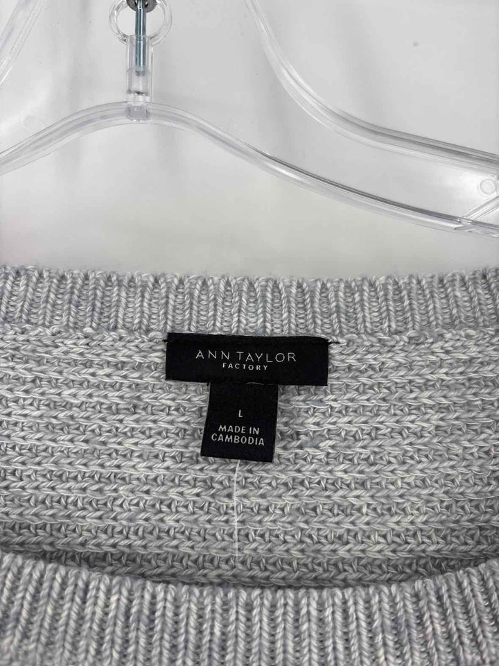 Size XL Ann Taylor Gray Knit Sweater