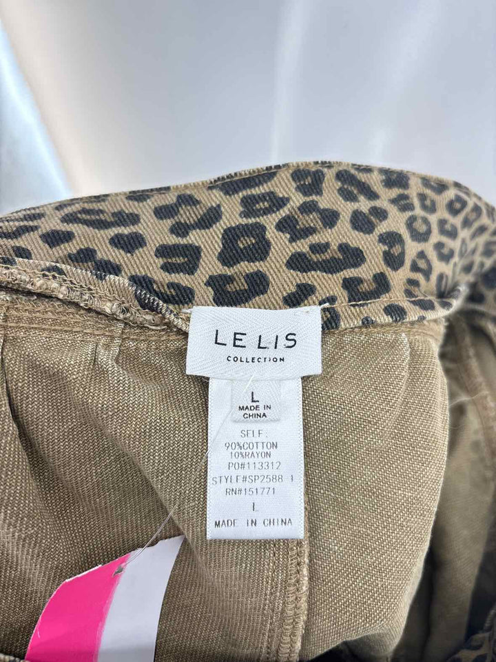 Size L LE LEIS Brown Print Shorts