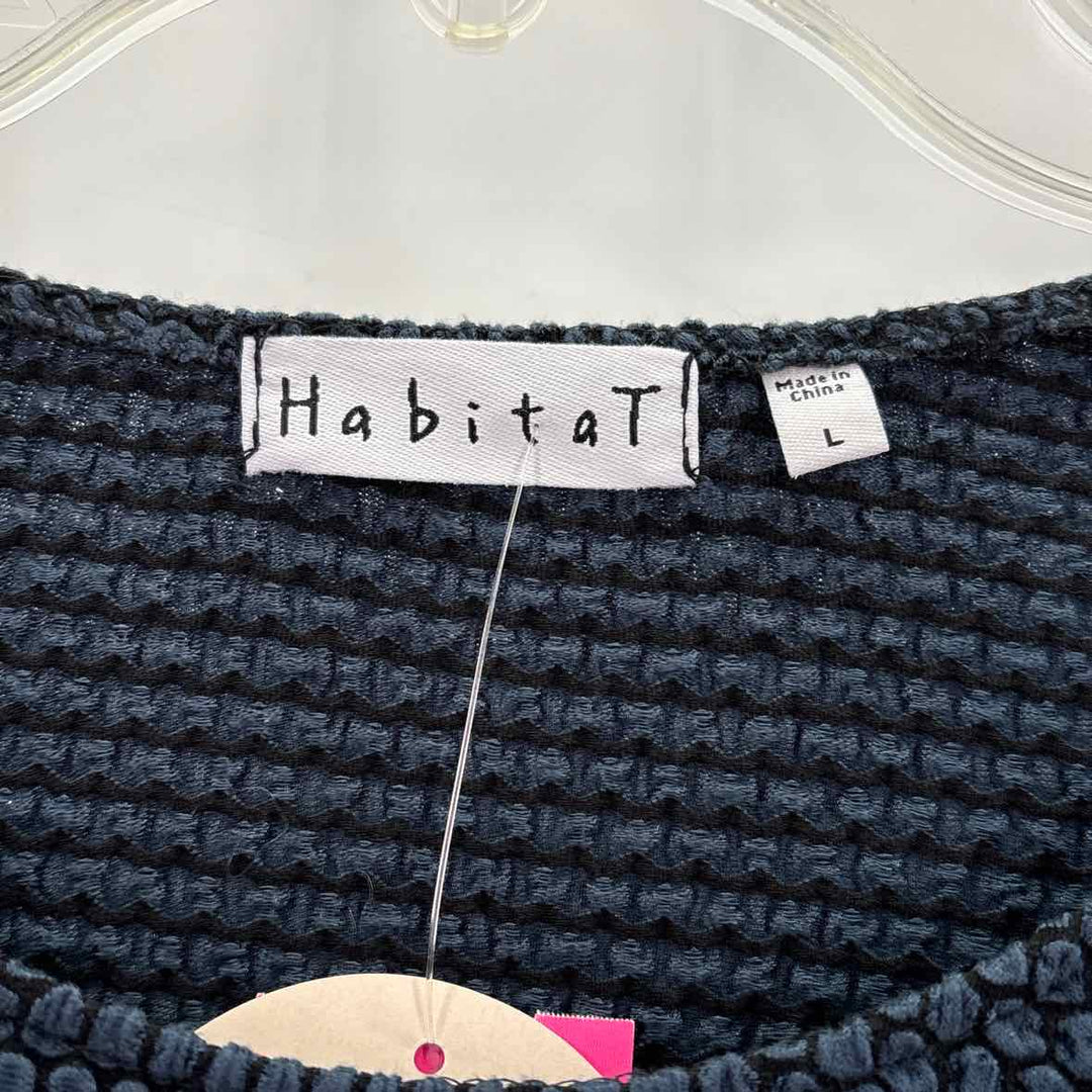 Size L Multi-Color Knit Shirt