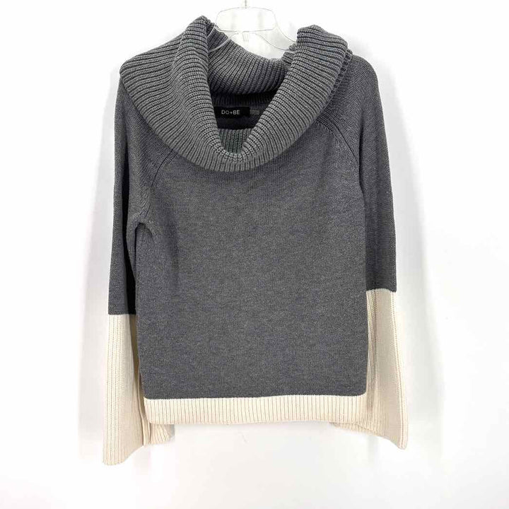 Size L DO+BE Gray Knit Sweater