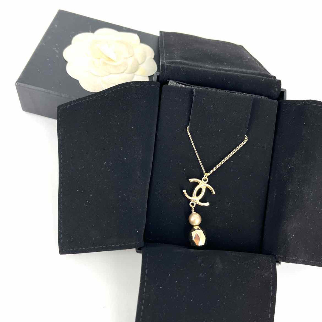 Chanel Luxury - Necklace