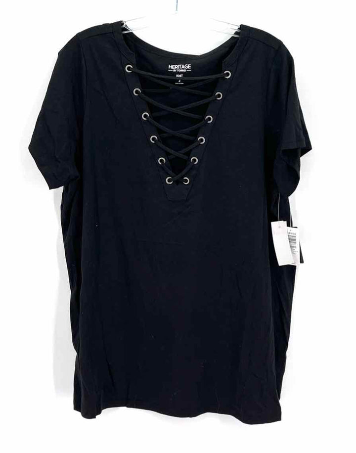 Size 18/20 Torrid Black Shirt