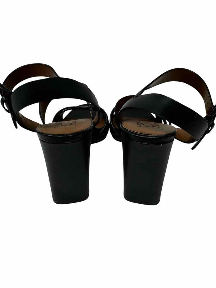 Shoe Size 8.5 Naturalizer Black Sandals