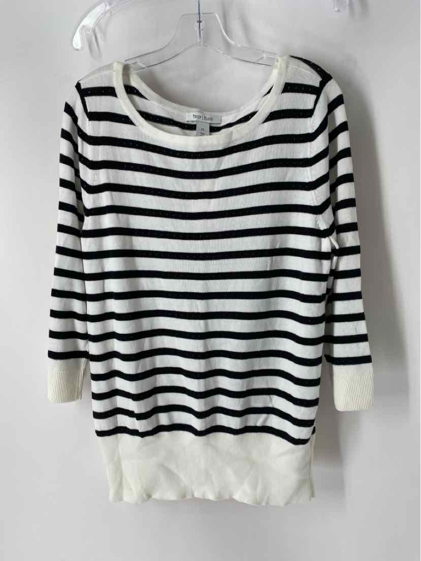 Size XL White House Black Market White Sweater