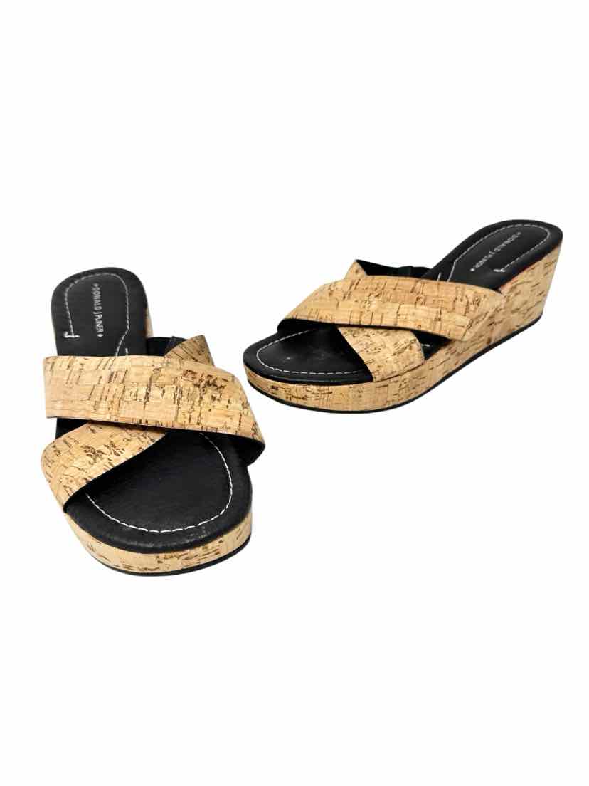 Shoe Size 10 DONALD PLINER Tan Sandals