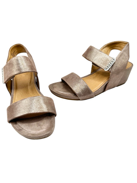 Shoe Size 7.5 SOFFT Brown Sandals