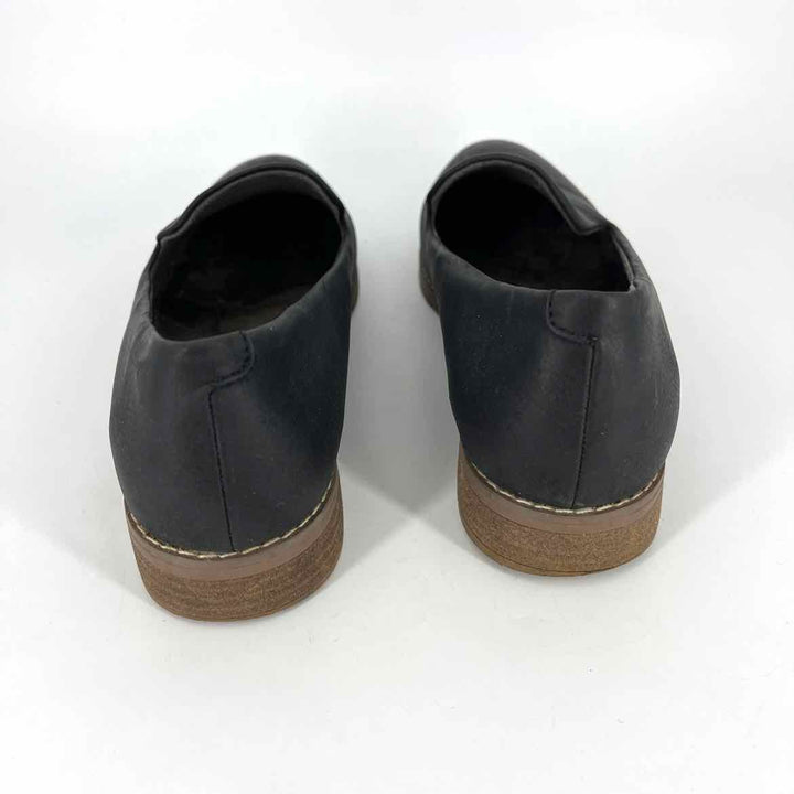 Shoe Size 9.5 Black Faux Leather Loafers